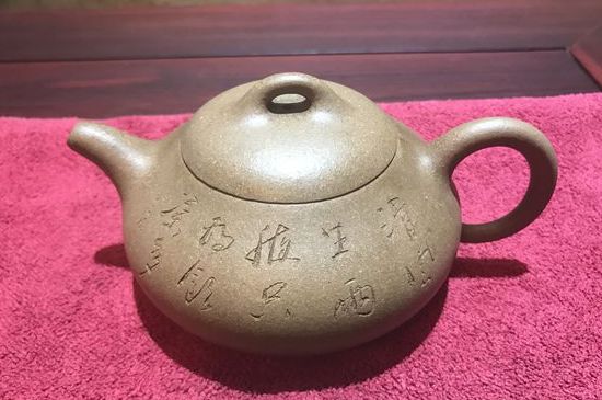 紫砂壺養(yǎng)10年后會(huì)是什么樣，紫砂壺養(yǎng)10年后圖片