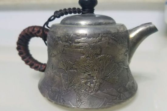 銀壺泡茶后為什么會變黑，銀壺內膽發(fā)黑怎么辦