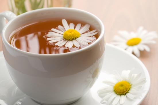 經(jīng)常菊花泡水好嗎，喝菊花茶有什么好處？