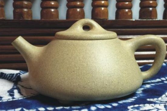 本山綠泥怎么分辨真假，真正的本山綠泥紫砂壺怎么鑒別？