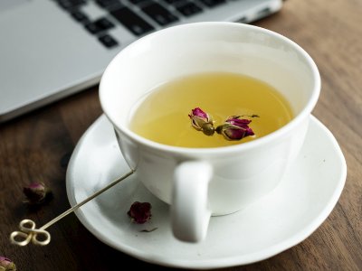 玫瑰花茶能豐胸嗎，天然豐胸花茶