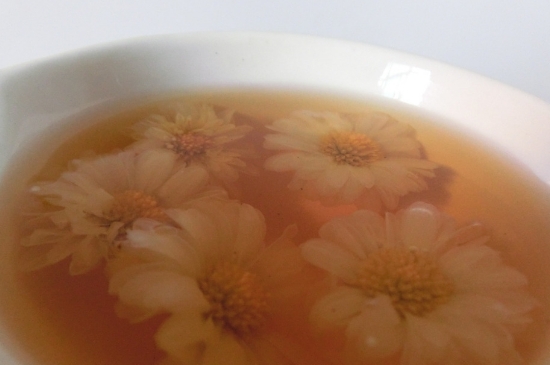 喝菊花茶有什么效果，女人長(zhǎng)期喝菊花茶好嗎？