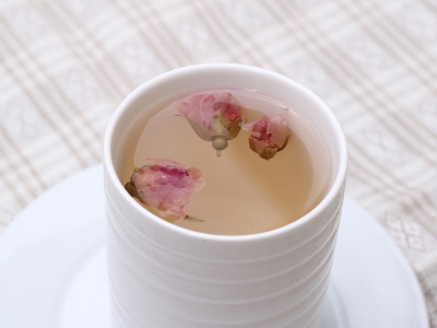 干玫瑰花泡前需要洗嗎，泡玫瑰花需要洗一下嗎？